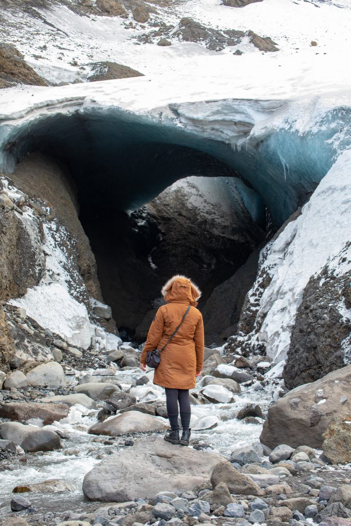 Ice cave at the former glacier lagoon of Þórsmörk - photo by Jeroen van Nieuwenhove