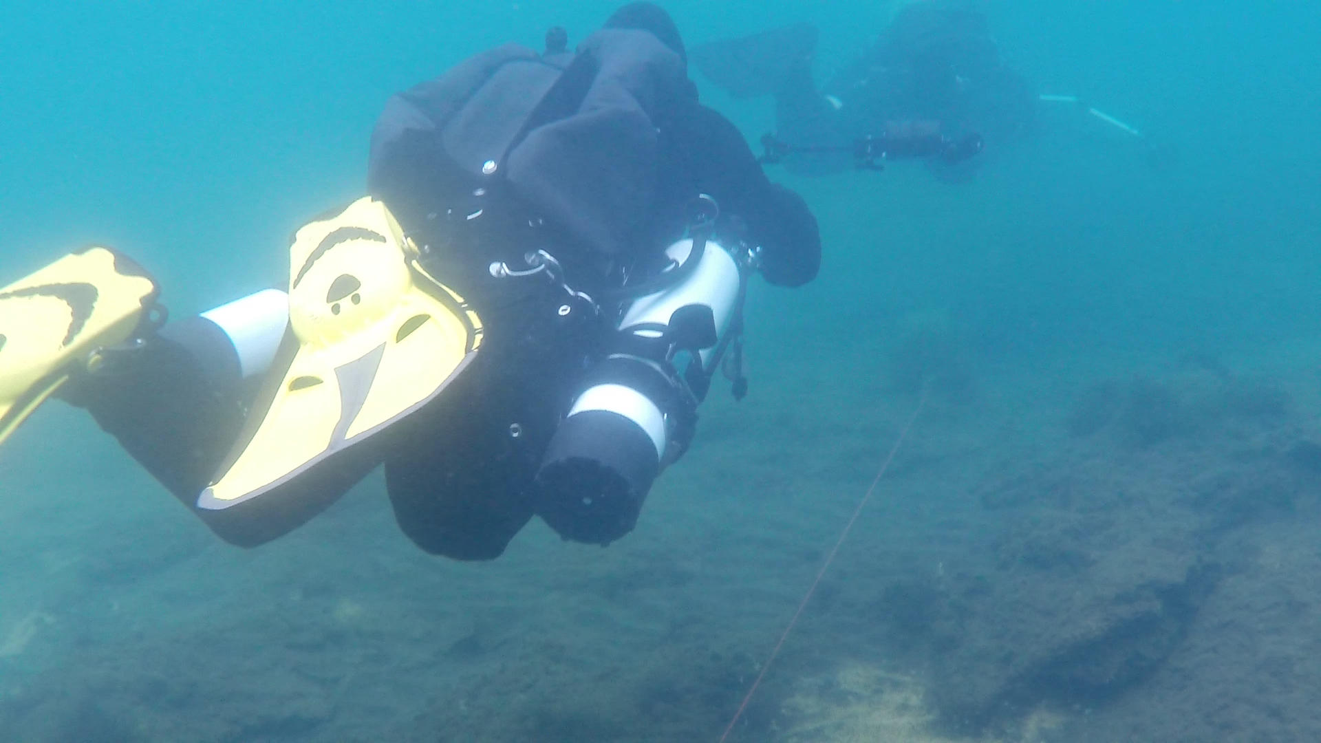 Diving & snorkeling in the geothermal lake Kleifarvatn in Iceland