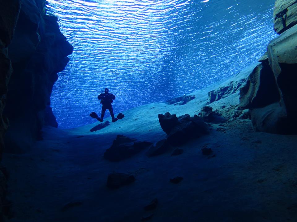 Divers in Silfra