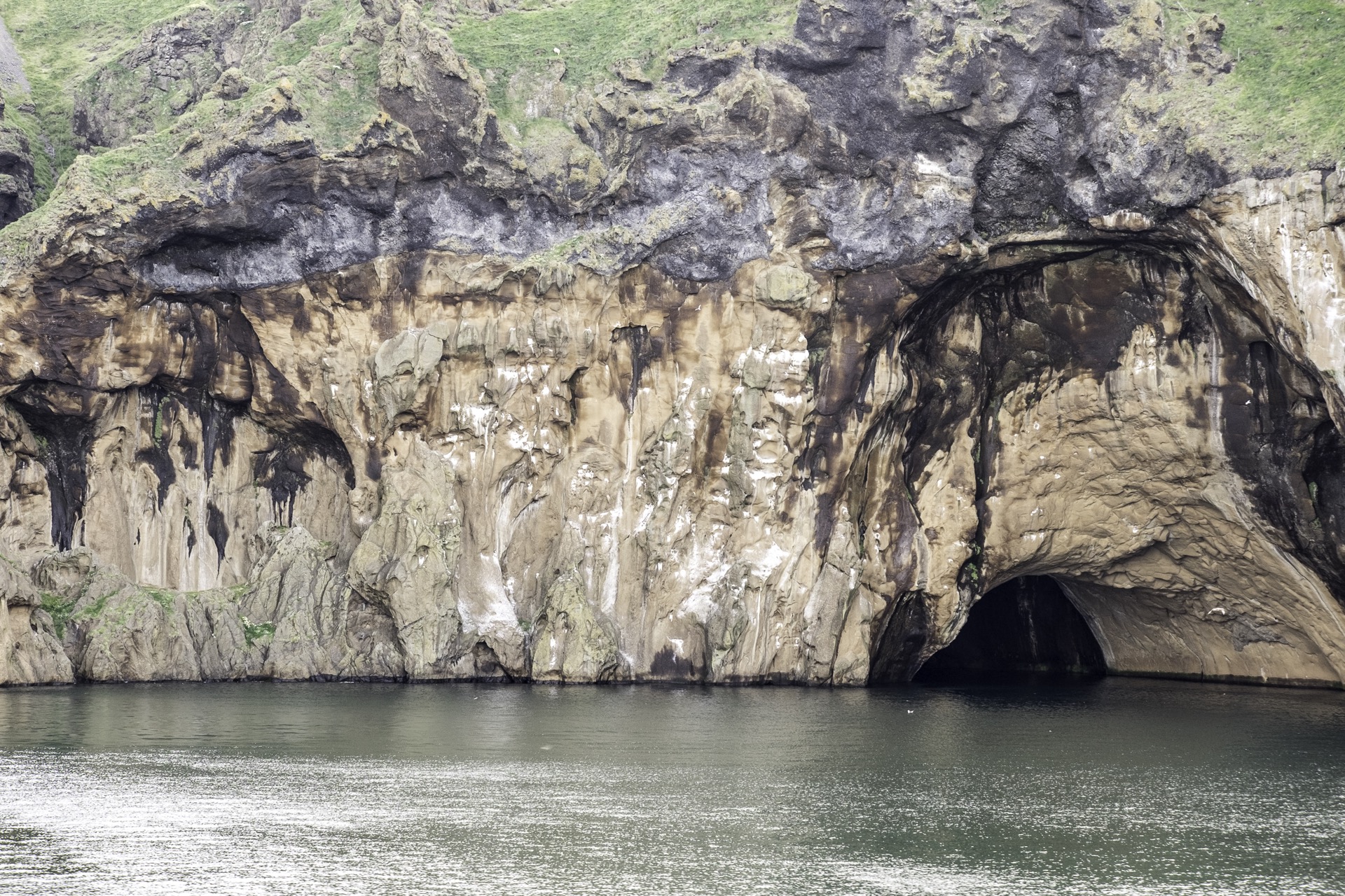 Cave in the rocks near Vestmannaeyjar (Photo: https://www.flickr.com/photos/danielenchev/)